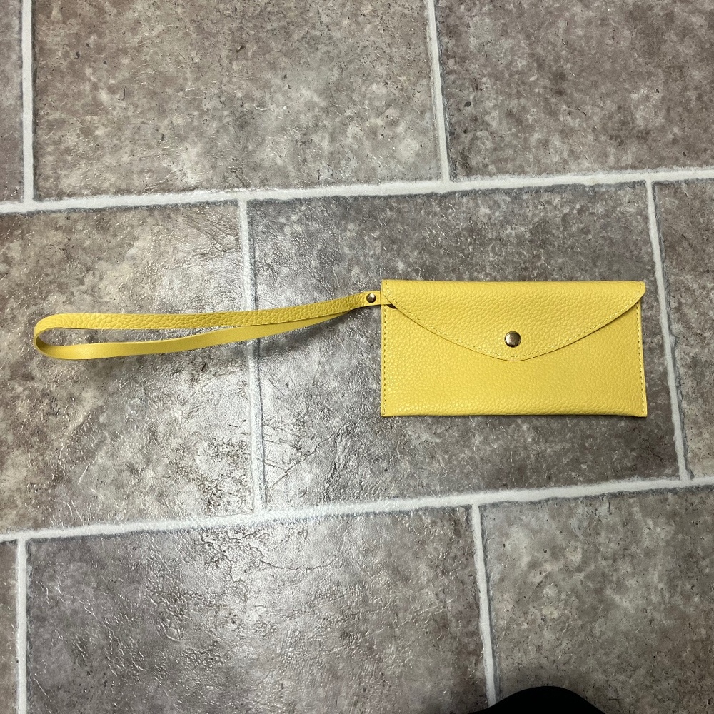 BRAND NEW CLUTCH